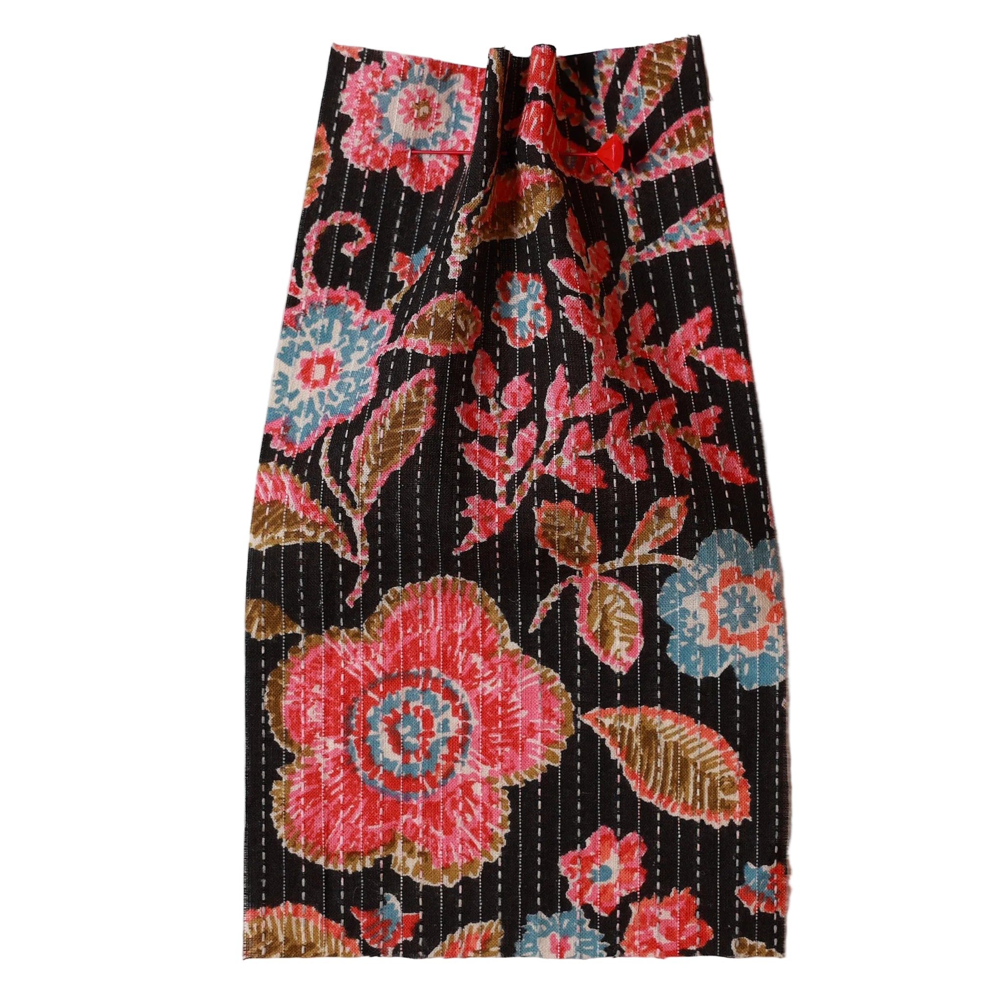 Floral patterned fabric with pink and blue flowers on a black background. Fabric collection ATELIER A.PUUR.A 